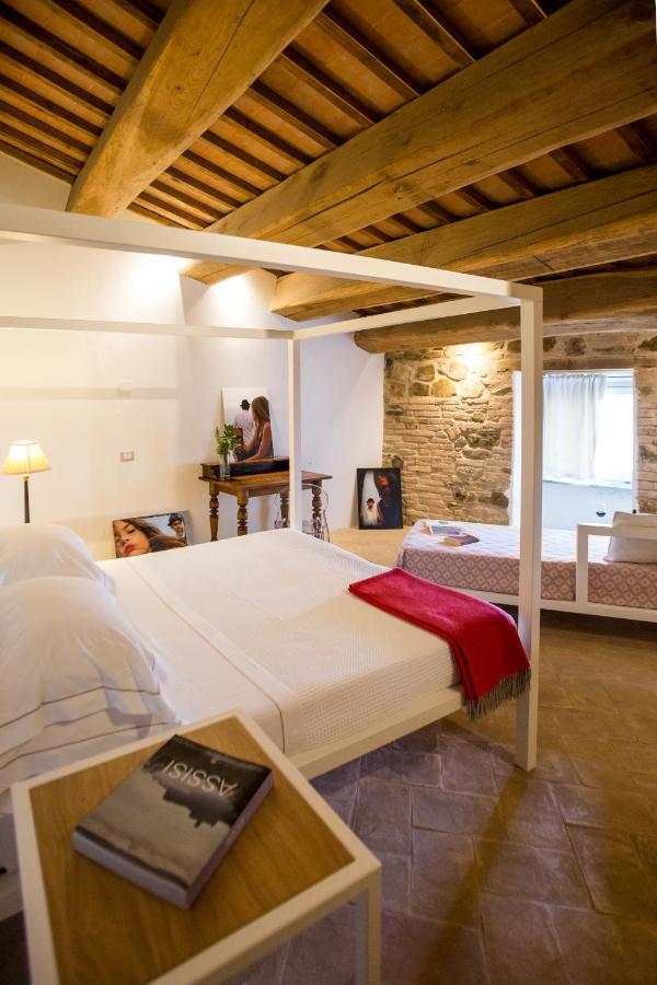 Castello Di Ramazzano - Tenute Aliani เปรูจา ภายนอก รูปภาพ