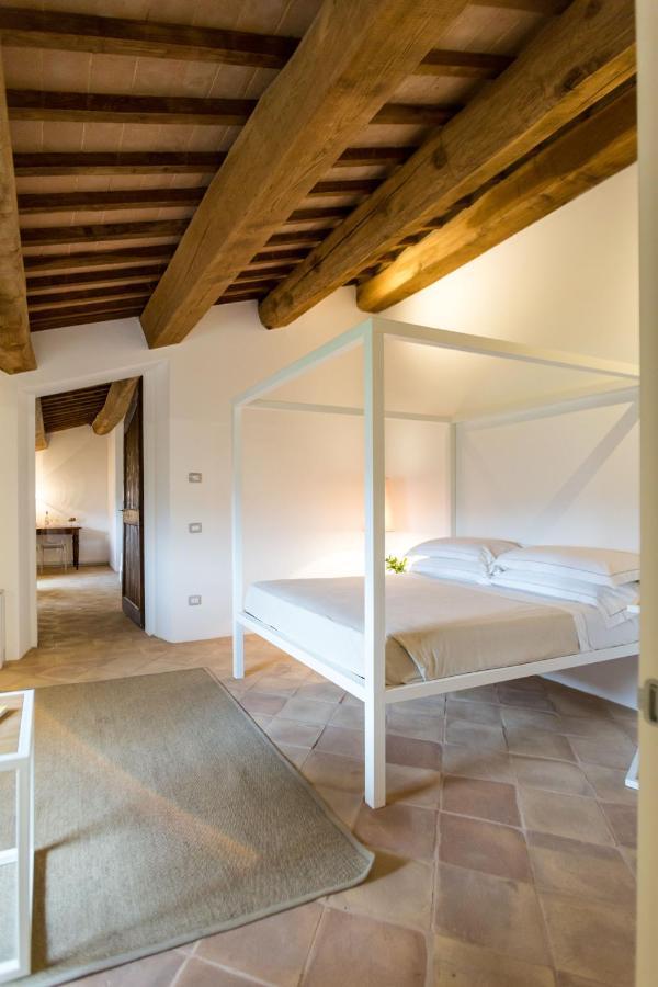 Castello Di Ramazzano - Tenute Aliani เปรูจา ภายนอก รูปภาพ