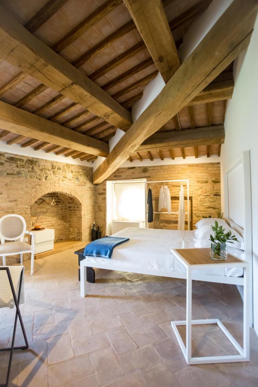 Castello Di Ramazzano - Tenute Aliani เปรูจา ภายนอก รูปภาพ