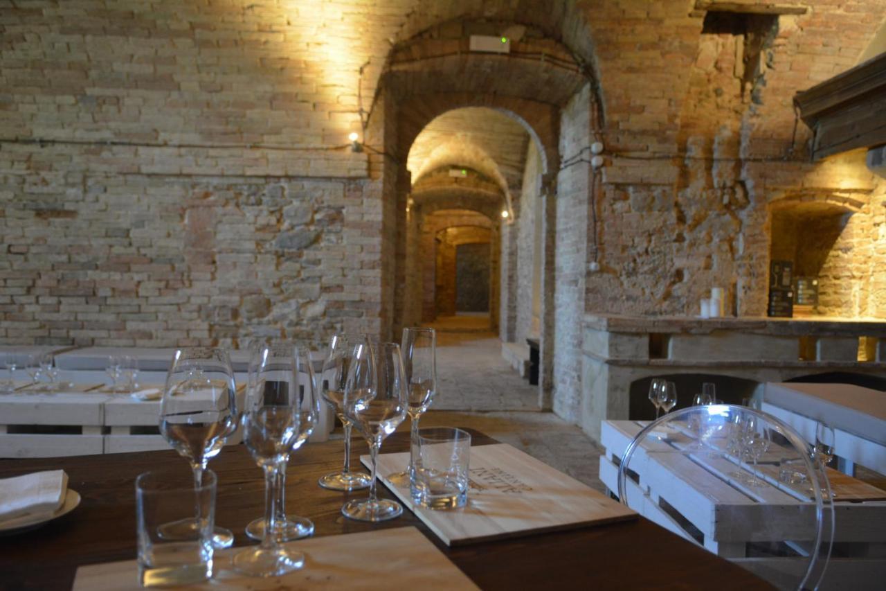 Castello Di Ramazzano - Tenute Aliani เปรูจา ภายนอก รูปภาพ