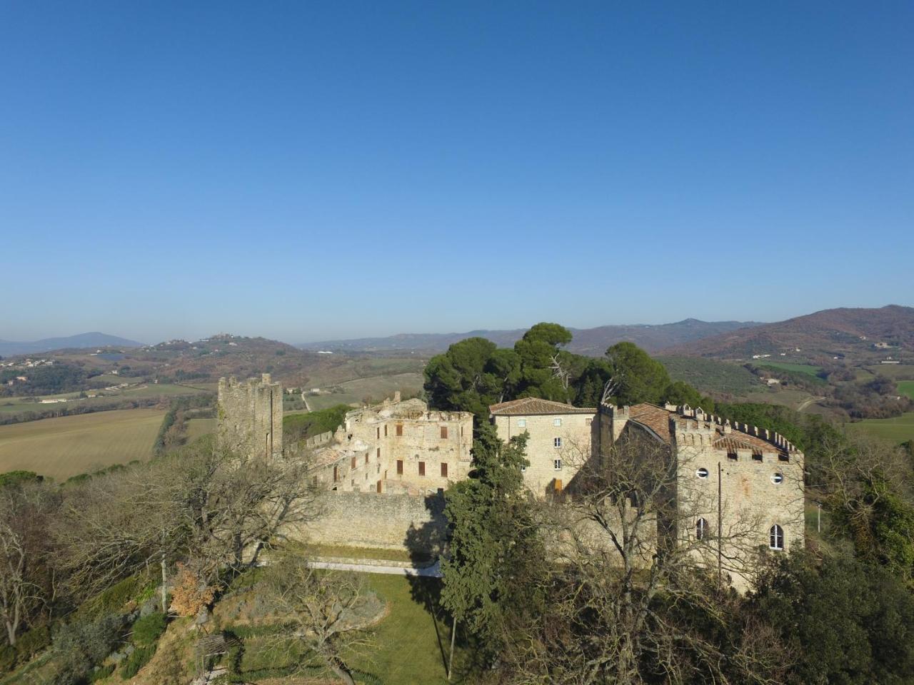 Castello Di Ramazzano - Tenute Aliani เปรูจา ภายนอก รูปภาพ